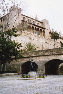 Palais  ALMUDAINA